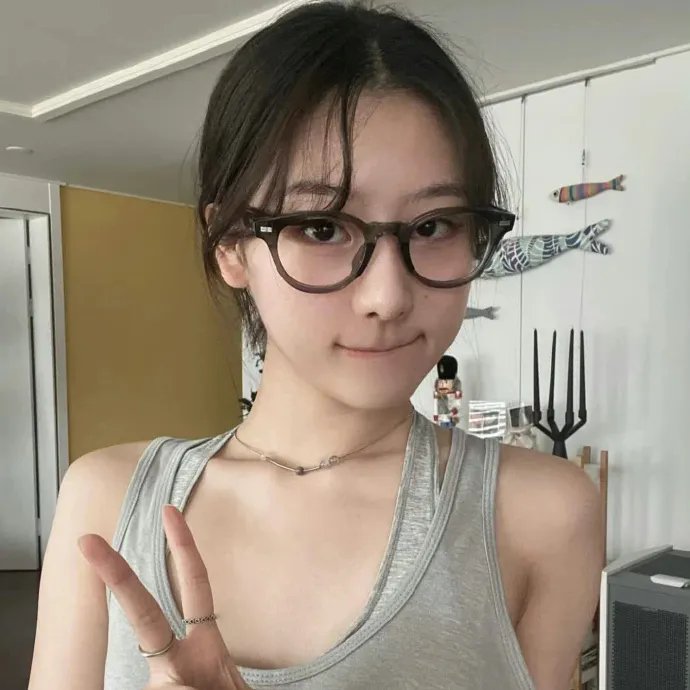 女恶魔人